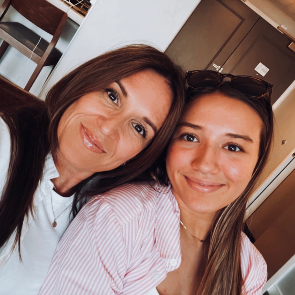 Meet your Posher, Julie